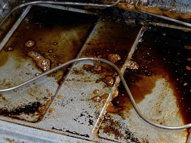 Natural oven cleaner melts the grime on the oven
