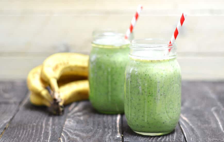 probiotic-green-breakfast-smoothie-feature