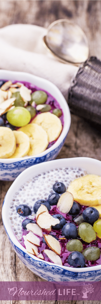 What's a smoothie bowl? (Plus four yummy recipe ideas) - livingthenourishedlife.com